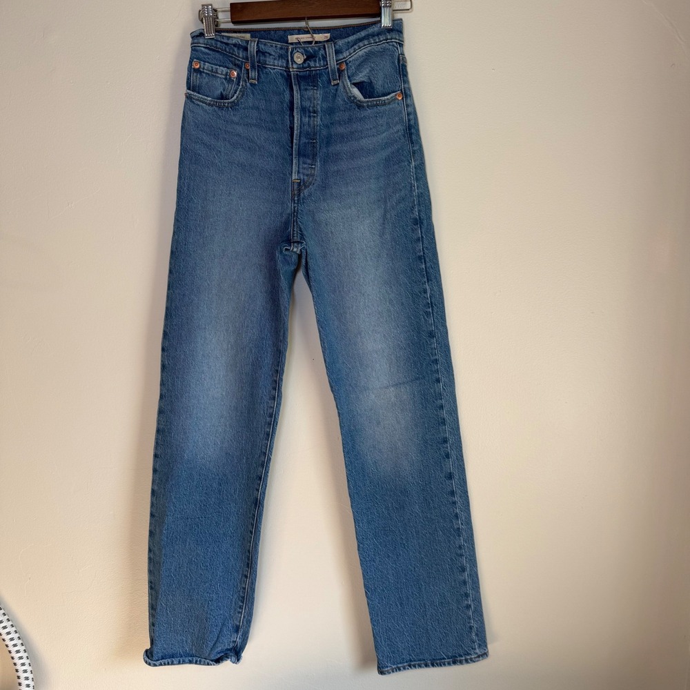Levi's Ribcage Straight High Rise Denim Jeans‎ Size 26 Medium Wash Blue